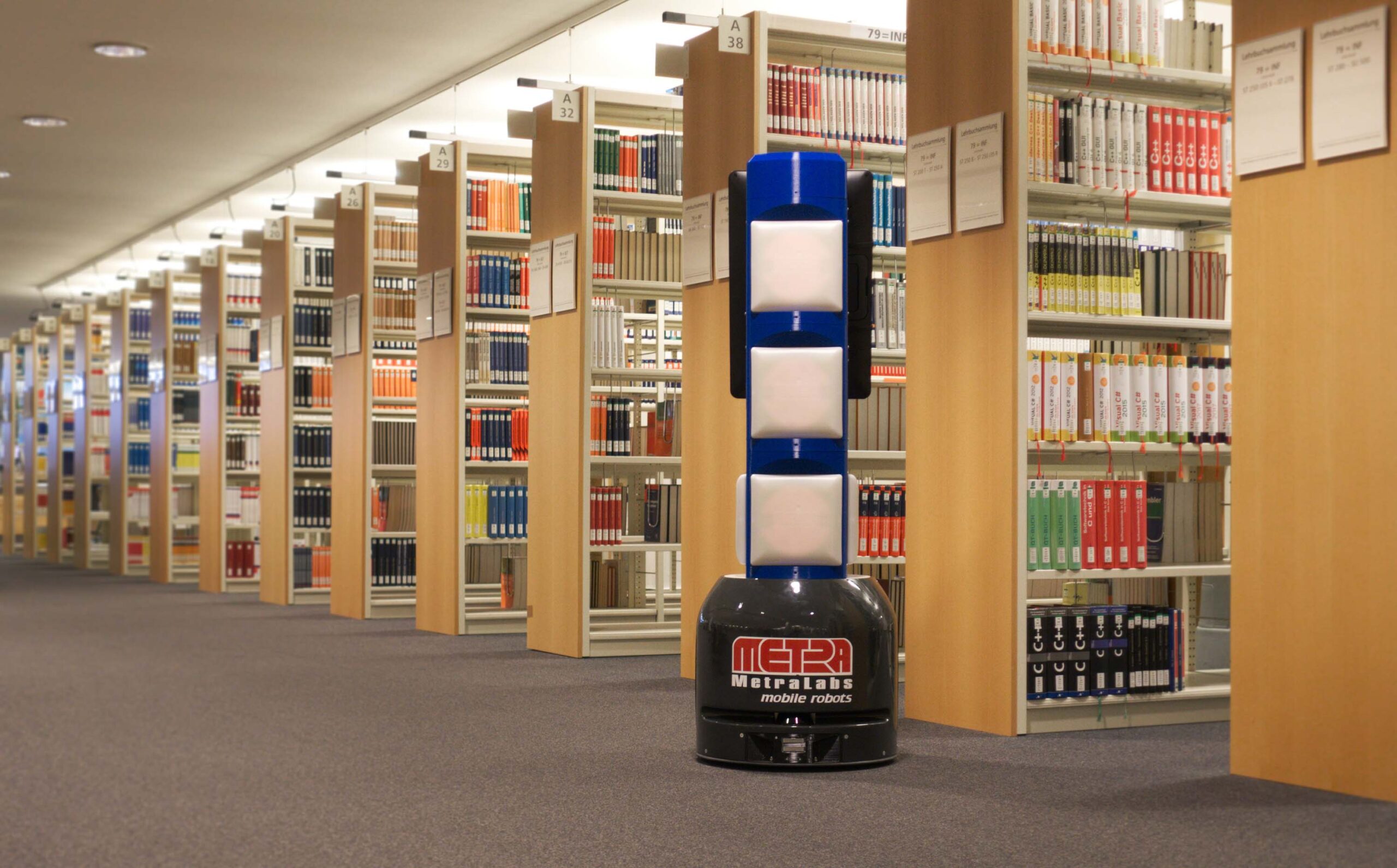 RoboLibri in a library 